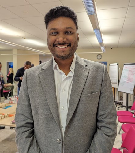 Photo of Dr Prashanth Peethala smiling