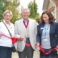 Photo of natalie Hammond with the mayor and mayoress