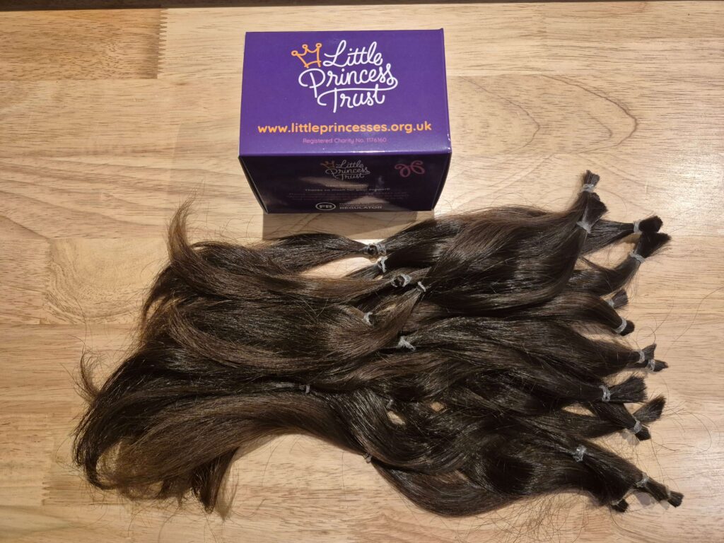 Picture of the amount of hair donated by Silvia Astefanei