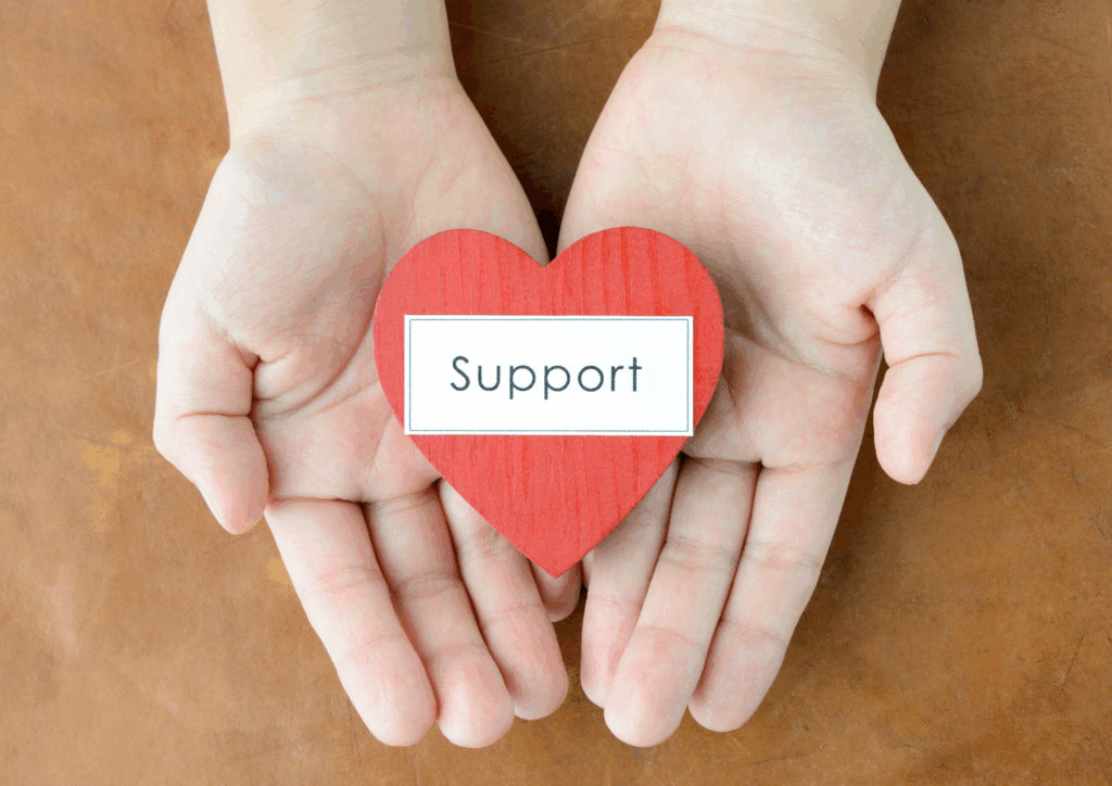 People with lived experience help mental health patients stay engaged ...
