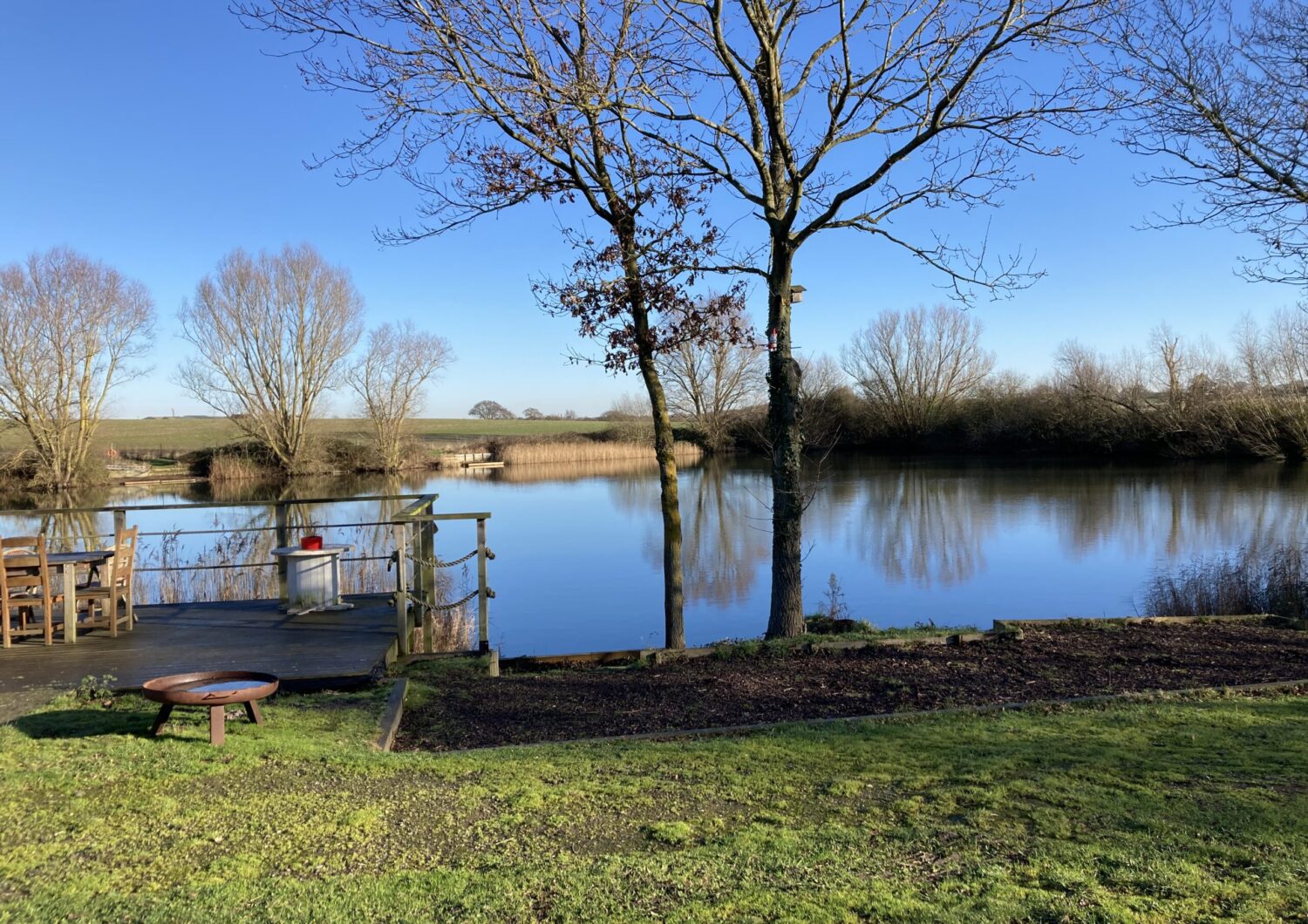 Photo of lake, Great Oakly