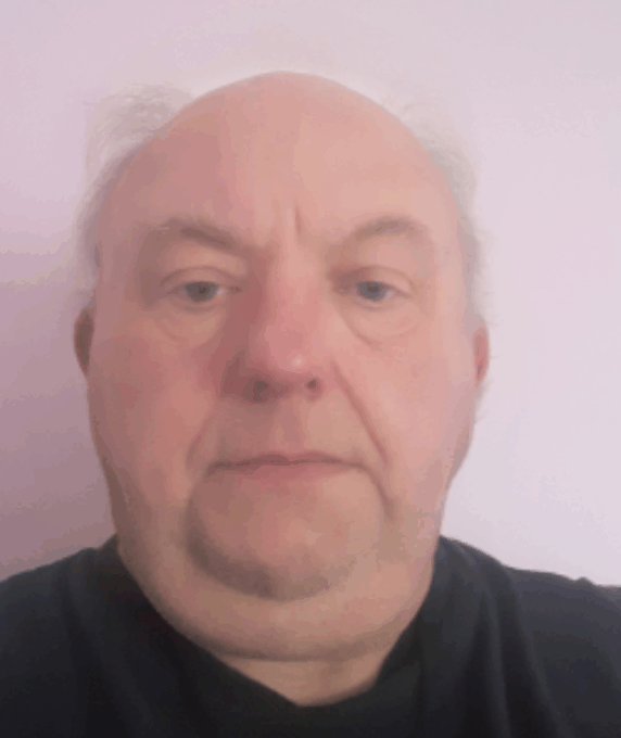 Photo of Simon Cross